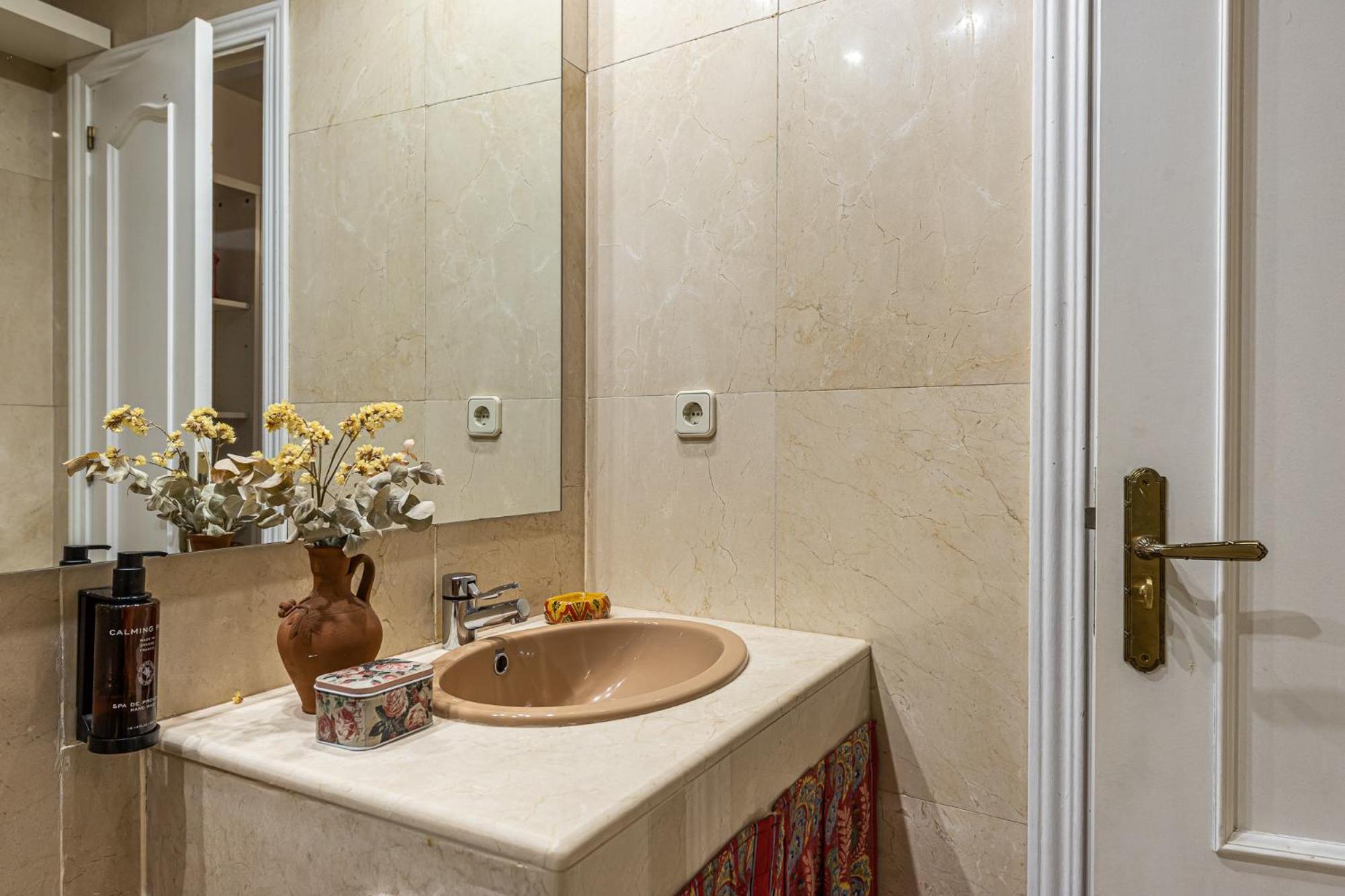 Waou Opera I - Alquiler Corta Duracion Apartment Madrid Exterior photo
